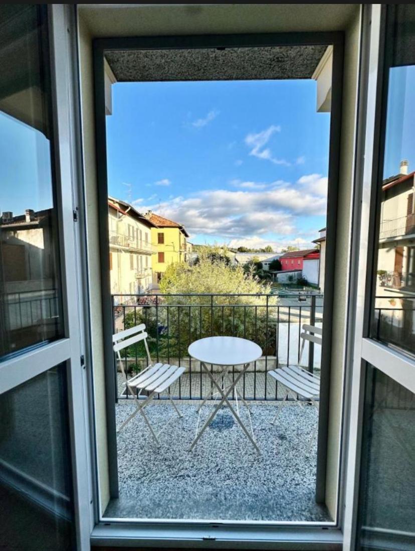 Lora Diamond Suite ,Free Parking, Self Check In,3 Como Exterior foto