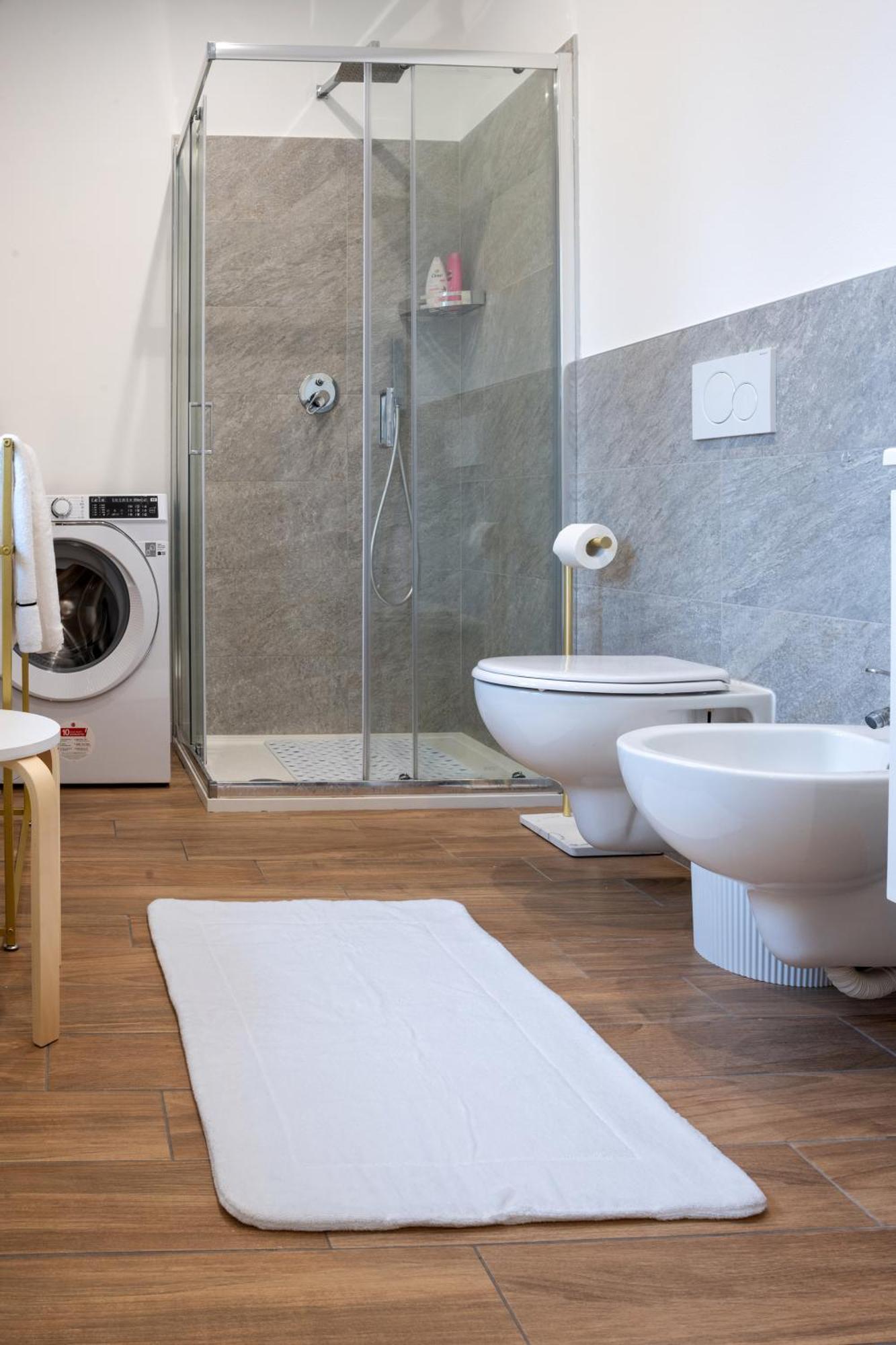 Lora Diamond Suite ,Free Parking, Self Check In,3 Como Exterior foto