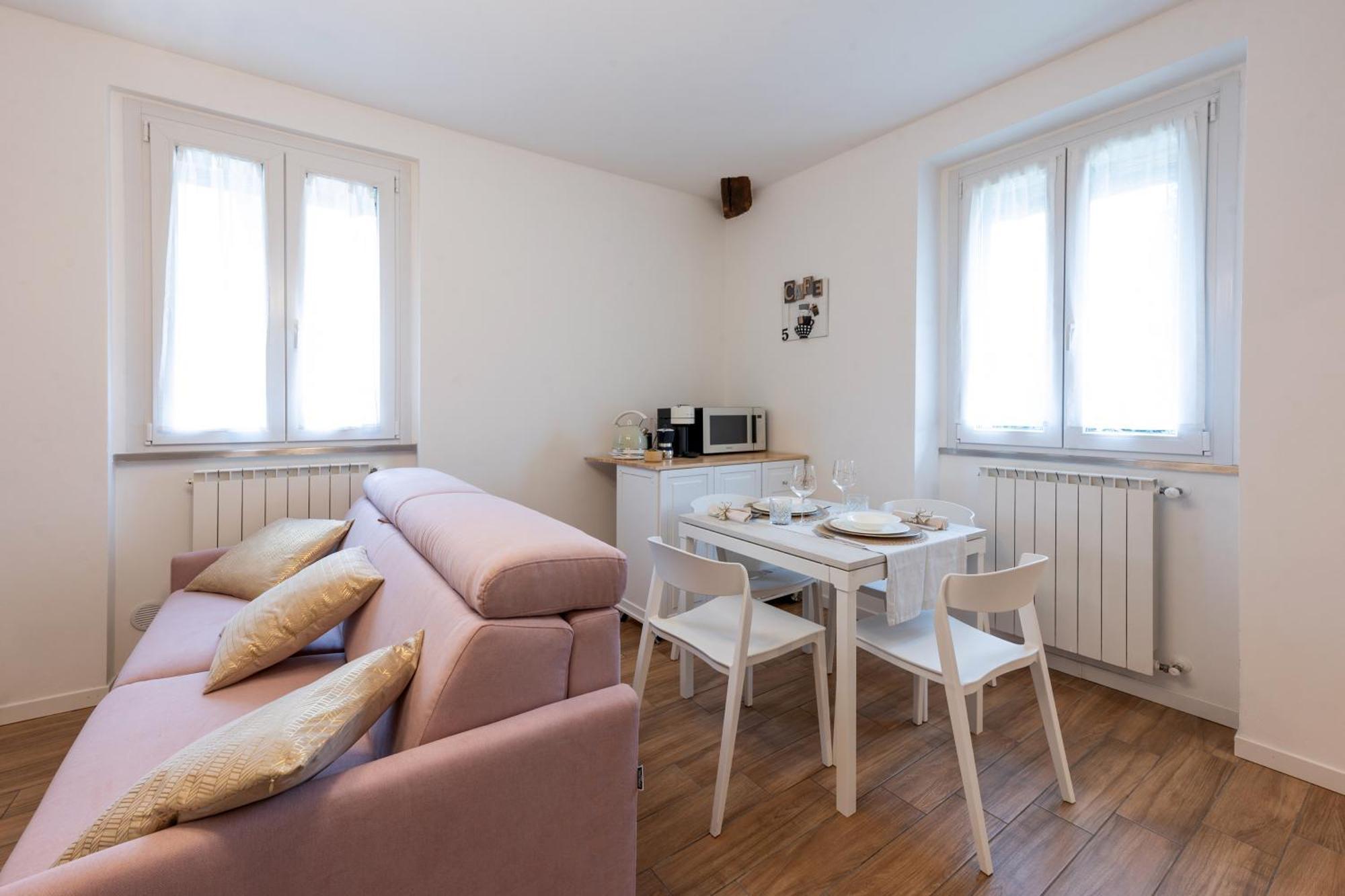 Lora Diamond Suite ,Free Parking, Self Check In,3 Como Exterior foto